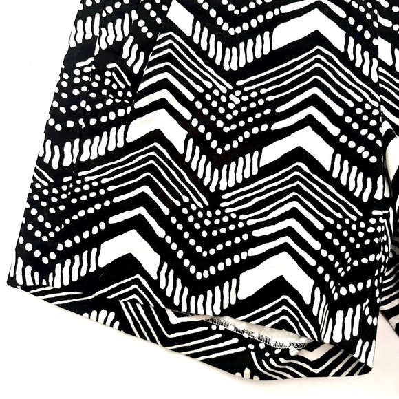 J. Crew Stretch Chino Shorts Black and White Tribal Stripes Size 6 - Picture 5 of 9